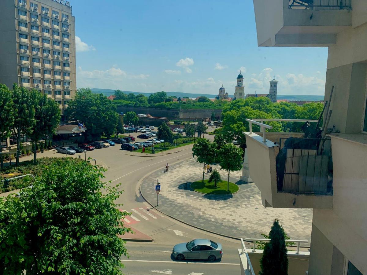 Apartament Carolina Parc Gyulafehérvár Kültér fotó